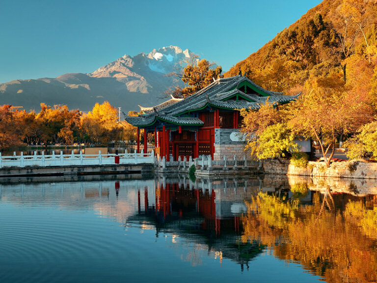 Why Lijiang is a Must-See When Backpacking in Yunnan