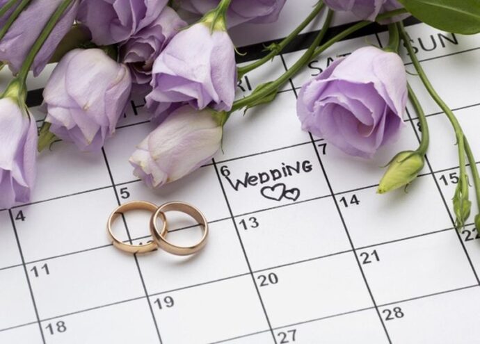 9 Pros and Cons Of Sending Electronic Wedding Invitations