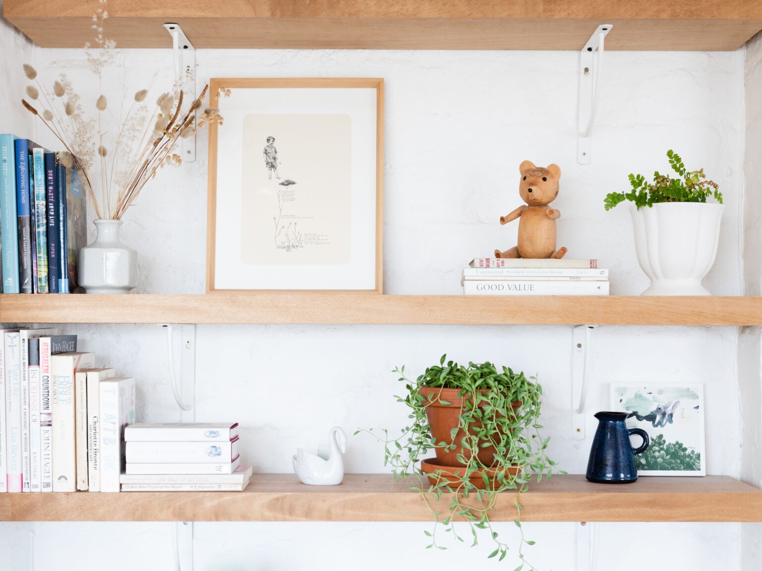 6 Top Tips for Styling Shelves