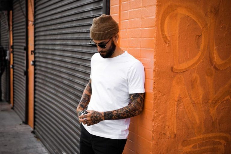 6 Best Tips to Wear Short Canvas T-Shirts