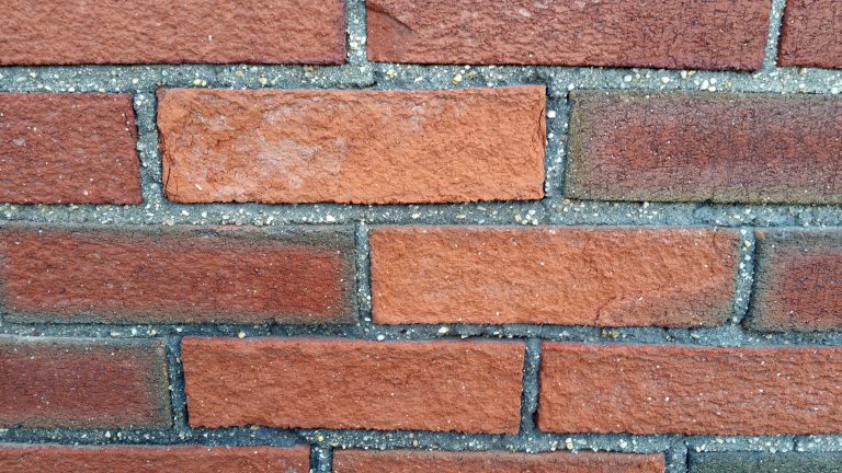Masonry Repair – Reasons Why You Should Not Do It On Your Own